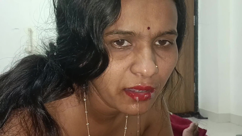 Kavita _zawazawi: 射在嘴里和金色的淋浴组合