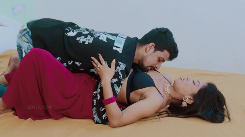 Kilash: Calda desi indiana assam pornostar gargi prima volta in Saree...