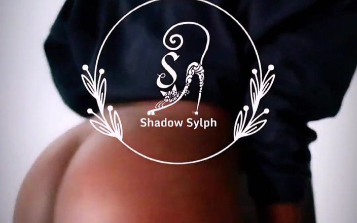 Shadow Sylph: Üvey kız seksi dans ediyor