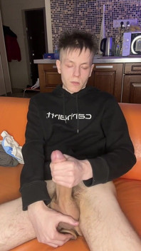 Sesja pompy ręcznej opiera się na niekontrolowanej spermie twink