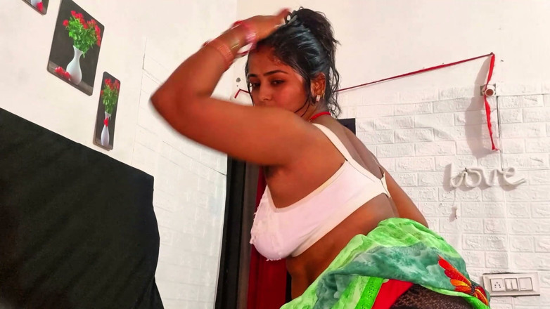 Raj pallvi: Indiancă Desi Bhabhi care face sex cu iubitul în timp ce...