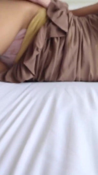 Johntronx - Pui C - Jsem první bílý čůrák, který se vystříká do kundičky Bývalá lesbická thajská dívka