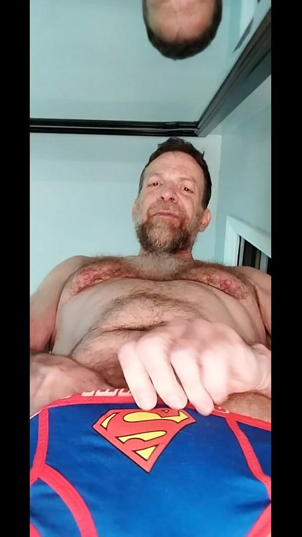 Hairyartist: Mijn supersport helpen van af te komen Jo