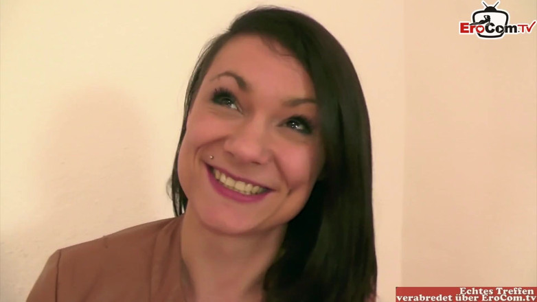 EroCom: Echtes amateur-casting mit einer dünnen deutschen frau