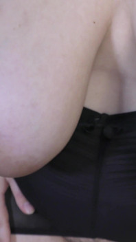 ภรรยาหีเงี่ยนเย็ดกับชายแปลกหน้า 2 คนควยเล็กแล้วให้แตกคาหี - Milky Mari