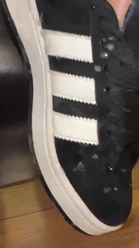 Komm nicht auf meine neuen schuhe ...