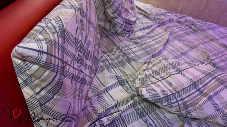 Vivy Marques: Rakan nakal saya membawa saya ke tab mandi dan menghisap...