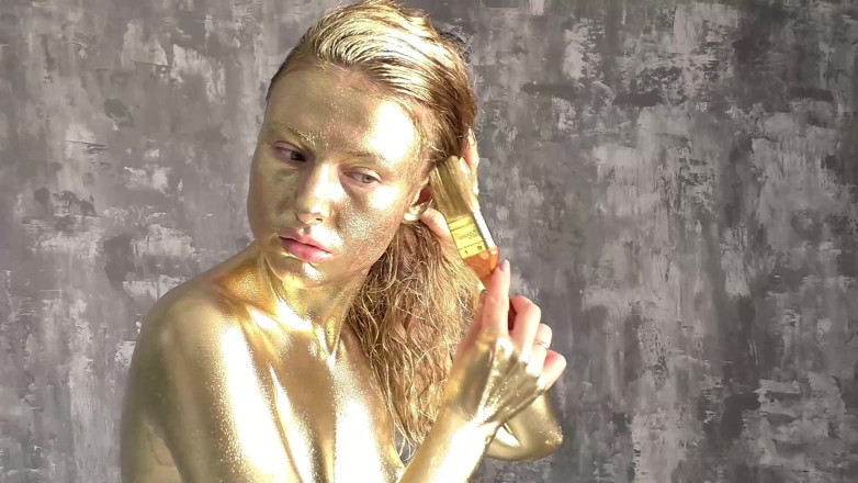 Laloka4you: Beautiful Golden Body Art and Gentle Sex with a Golden-skinned...