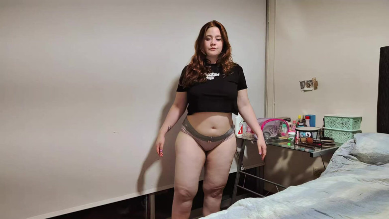 Nicole Passat: Humping poduszki, a następnie jazda