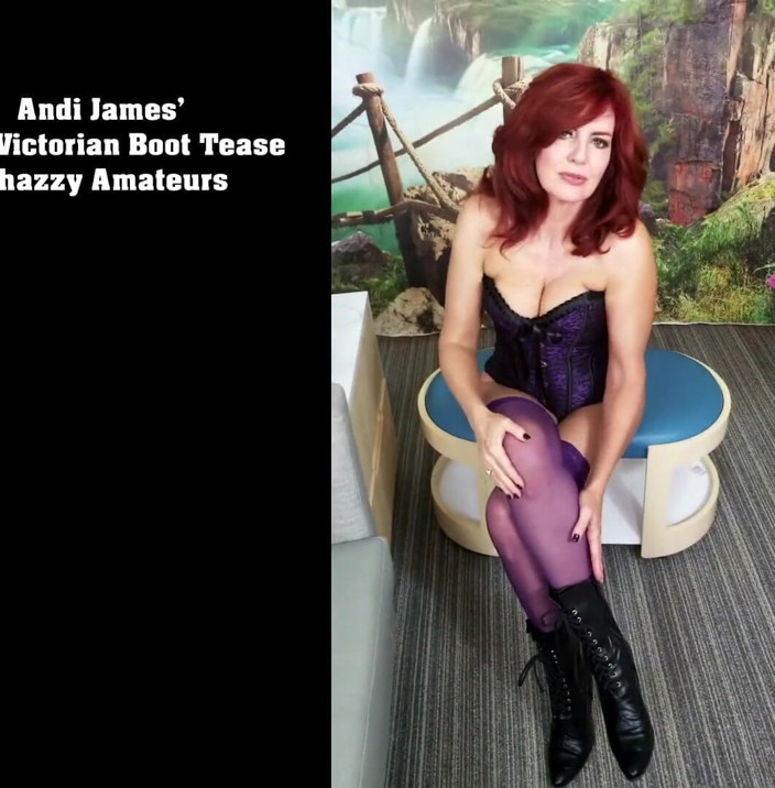PornoJuice: Andi James olde victorian bota provocação