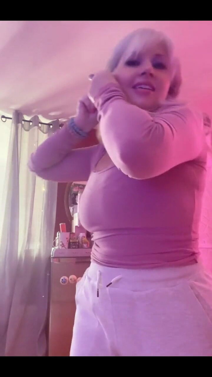 PaintedRose: Film day Bts pro "hodnou holku"