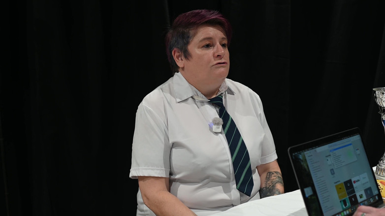 The Izars: Profesoare curvă perversă: Orgasm organism V