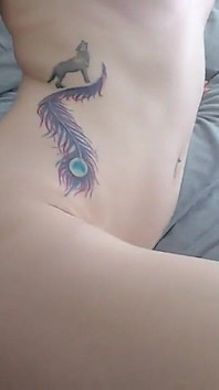 Primo piano scopando il cuscino