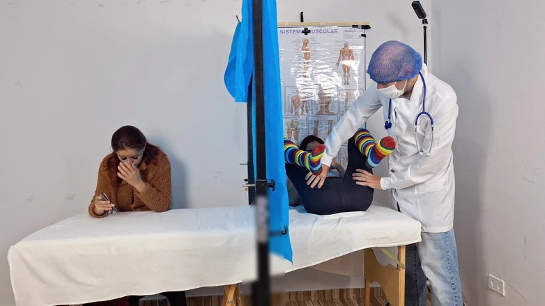 FannySquirting: Stepmom Takes Stepdaughter to Gynecologist