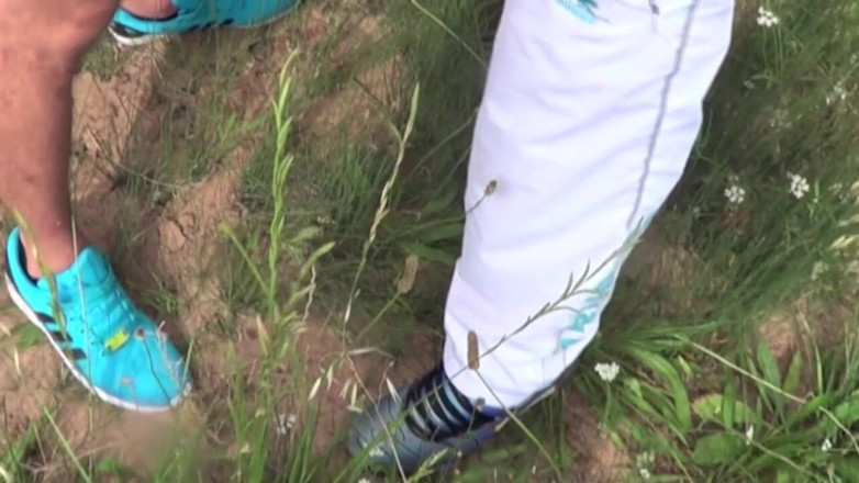 Sneaker gay: Humuliation by the feet of a striaght scally boy in...