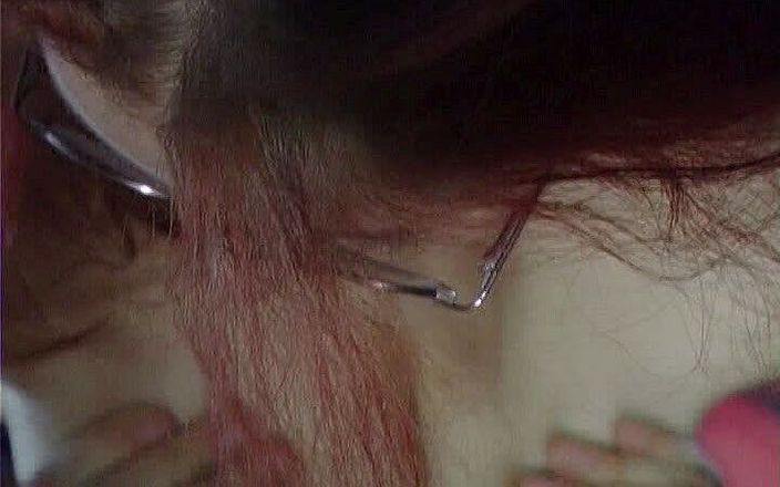 Radical: 19살 빨간 머리 - 핀란드 아마추어