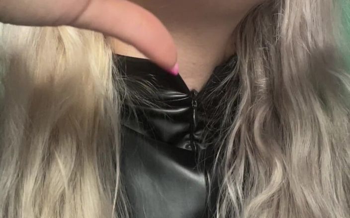 FinDom Goaldigger: 너의 혀를 보여줘!