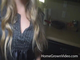 Homegrown Video: Rachel Rayye vystříkaná sousedem