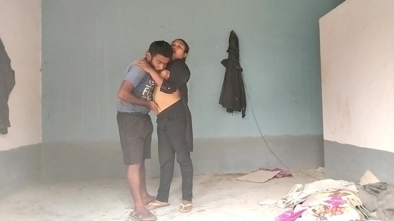 Mg3947731: 丈夫妻子完整的德西性感视频 第1部分