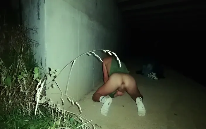 Idmir Sugary: Twink Cums Under the Bridge After Cruising - Waiting Ass up