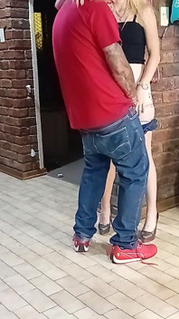 Meinen Ehemann Beim Betrügen Mit Einer Billigen Prostituierten Erwischt