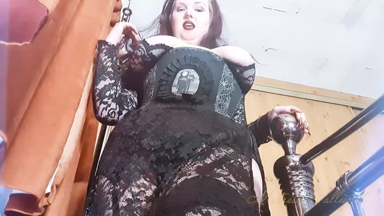 Mxtress Valleycat: Eternal Nylon