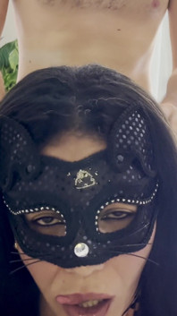 Cougar latina panas gaya doggy