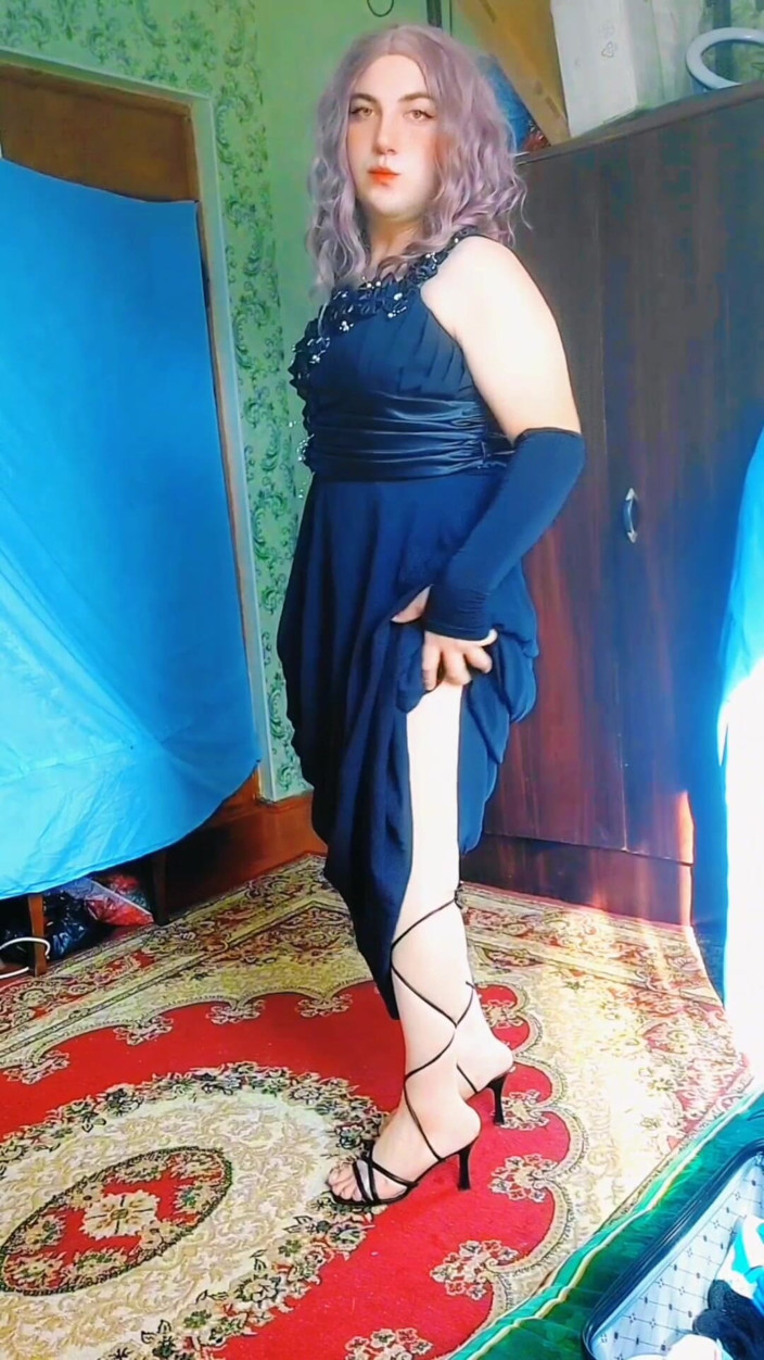 Kitty_Cross: My Chest Breaks Into Sweat, Attractive Shiny Beauty BBW