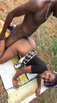 ディックのためのセクシーな黒檀Twerking