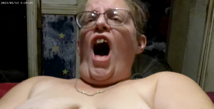 FluffyBeeChan: Sada masturbace! Doufám, že se ti to bude líbit.