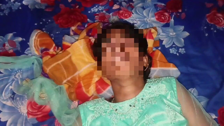 Tip_top_mall: Indian Desi Village 18+ Teen Girl Fucked Hard by Her Lover