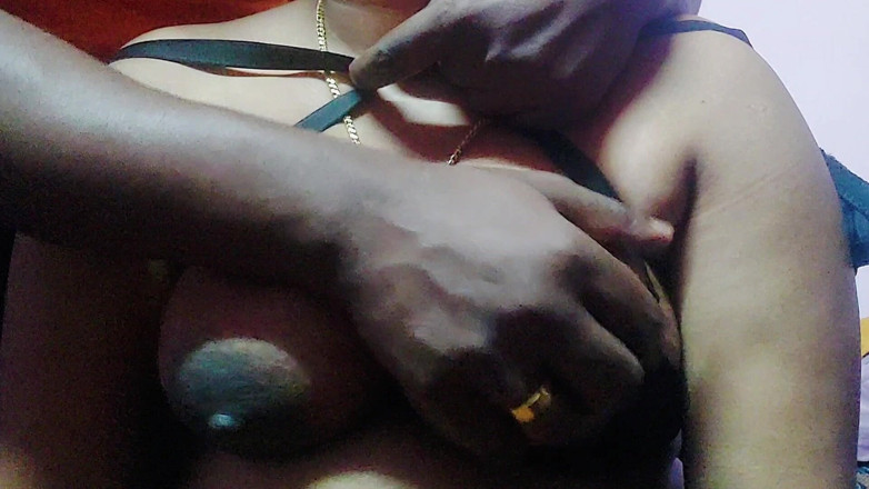 Desi Mohini: Riesige möpse, indische bhabhi sari und grober sex mit Devar...