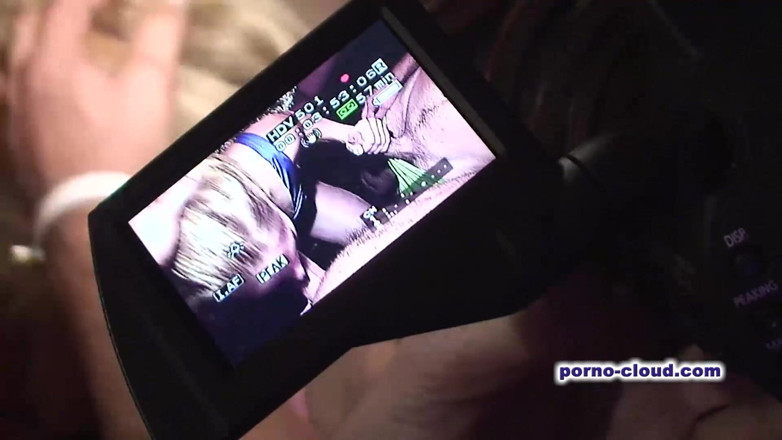 Porno Cloud: Gangbang con el ingenio la cam
