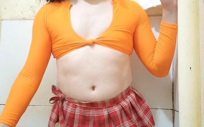 Carol videos shorts: Velma Cosplay transvestiten