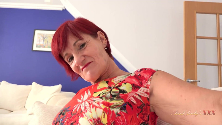 Aunt Judy's XXX: AuntJudysxxx - makcik gilf awak yang berumur 64 tahun Mrs. Linda menangkap...