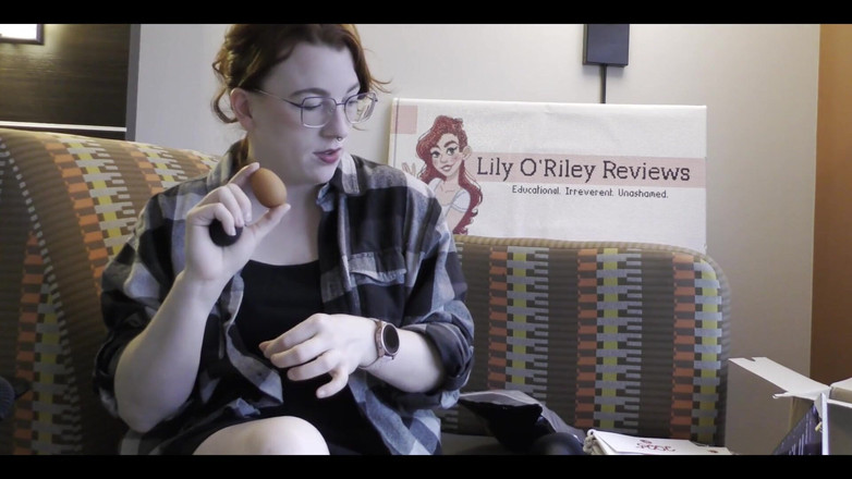 Lily O'Riley: NSFW Unboxing & Test of the Maya Ovipositor
