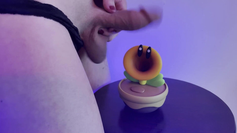 Ryley Rails: Glue panas meliputi angka mainan dalam air mani