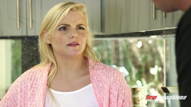FamilyXXX: Katy está pronta para dar isso ao seu meio-irmão