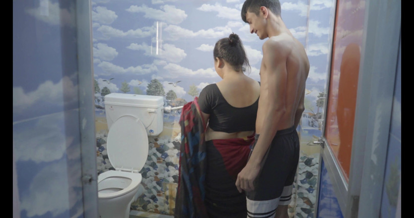 Bull Top 7: Indian Bhabi Ka Pani Mai Thukai Hot Indian Porn Video