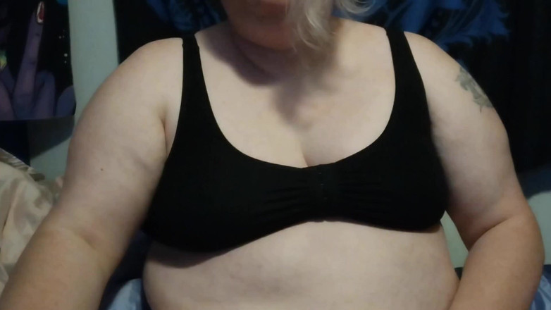 Roxxie rae page: Keseruan mendasar dengan tongkat