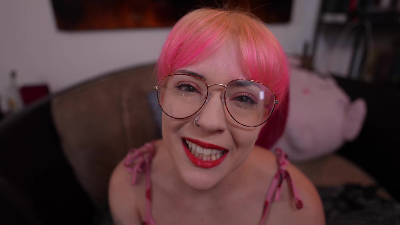 lilredvelvettt: Turning Your GF Onto Cuckolding