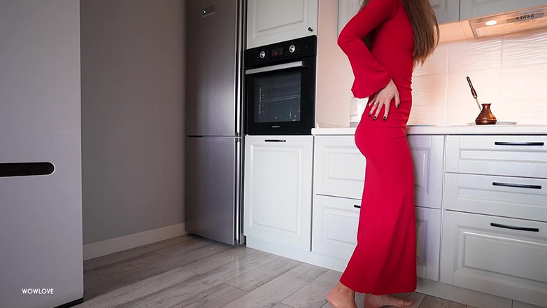 wowlove: Sexy nevlastní máma pomáhá nevlastnímu synovi rychle stříkat na její...