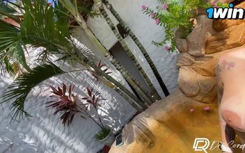 Hot Drii Cordeiro Fucking and Getting Cum in Her Mouth Inside the Jacuzzi