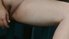 Chubby Mommy Masturbating on Webcam
