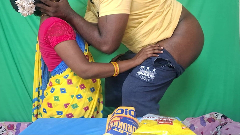 Delightrose: Majitel obchodu šuká tamilský ženy