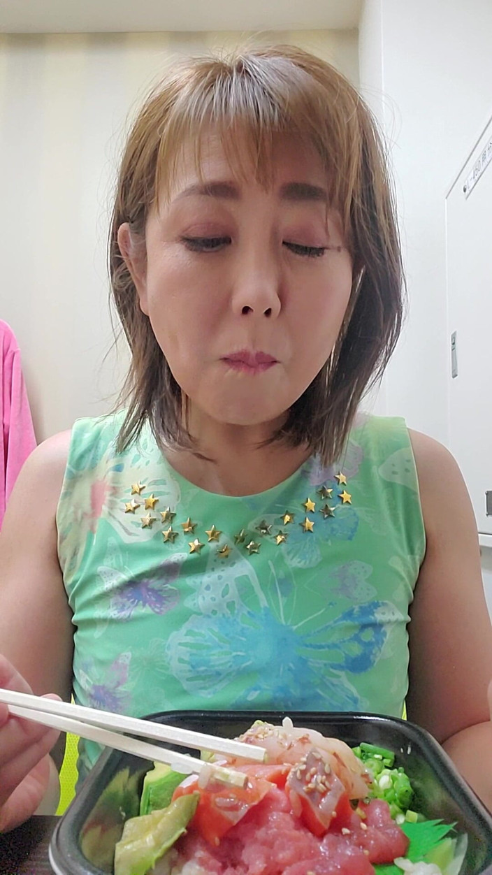 Mayumi Kanzaki: Giờ Ăn Trưa