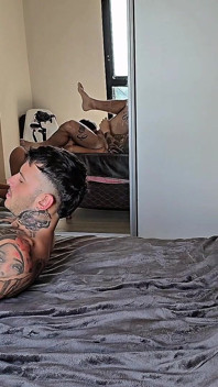 Bakom Kulisserna! Amatörpar Har Sex På Morgonen. Dubbel Penetration