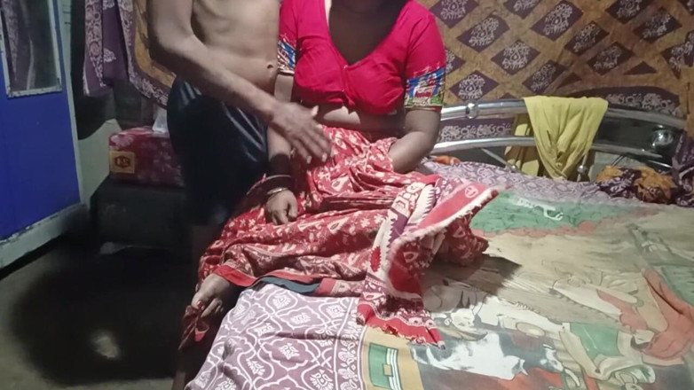 Monika Bhabhi: Indische Desi Bhabi Nangi Hoke