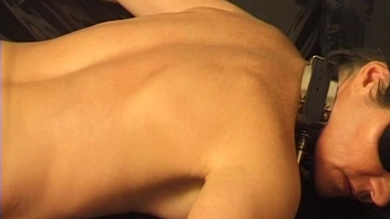 THAGSON 18+: Bağlı olgun orta yaşlı seksi kadın ekin ve mum oyununa...
