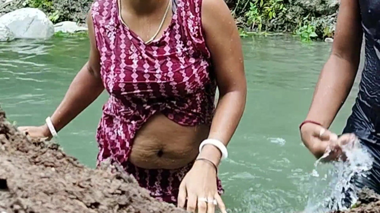 Uttar dinajpur: 印度村户外冒险户外操逼与我的热辣女仆